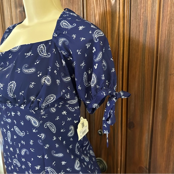 🤠 NWT Altar’d State Bandana Navy Dress - Picture 4 of 7